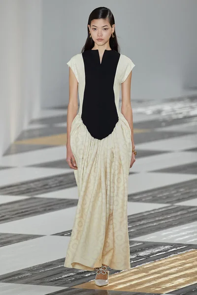 Look 4